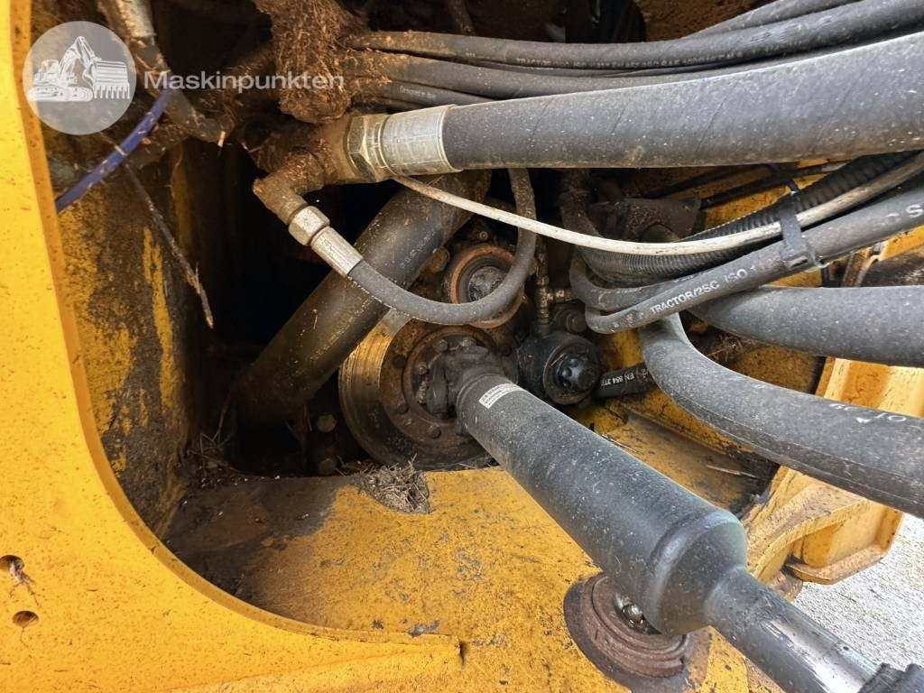 Chargeuse sur pneus JCB 435