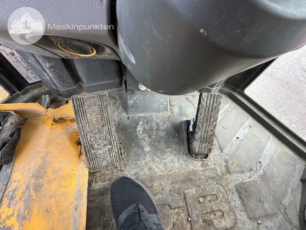 Chargeuse sur pneus JCB 435