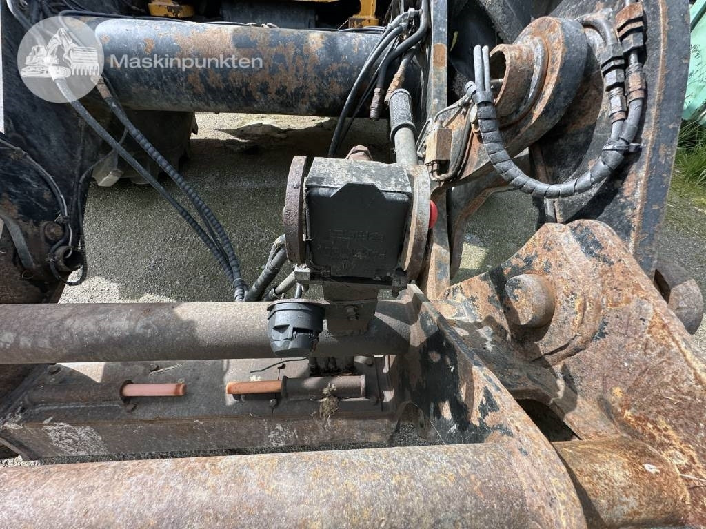 Chargeuse sur pneus JCB 435