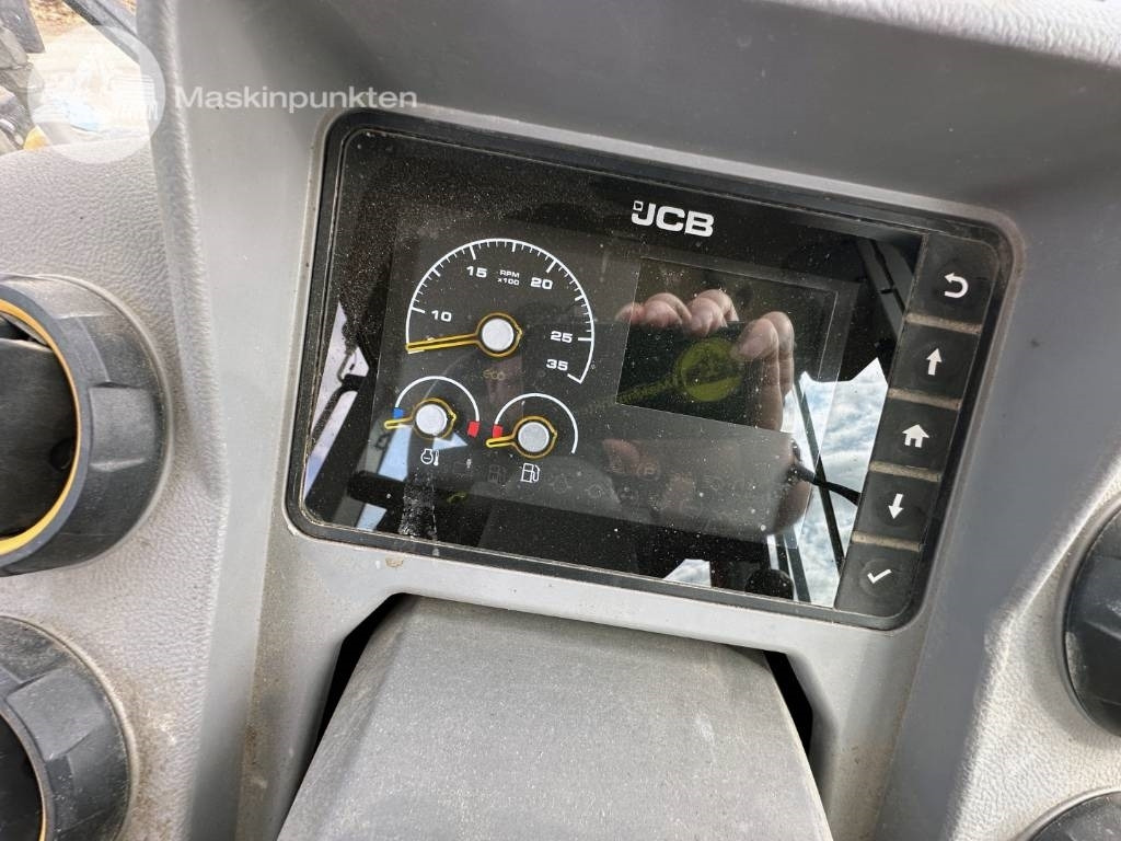 Chargeuse sur pneus JCB 435