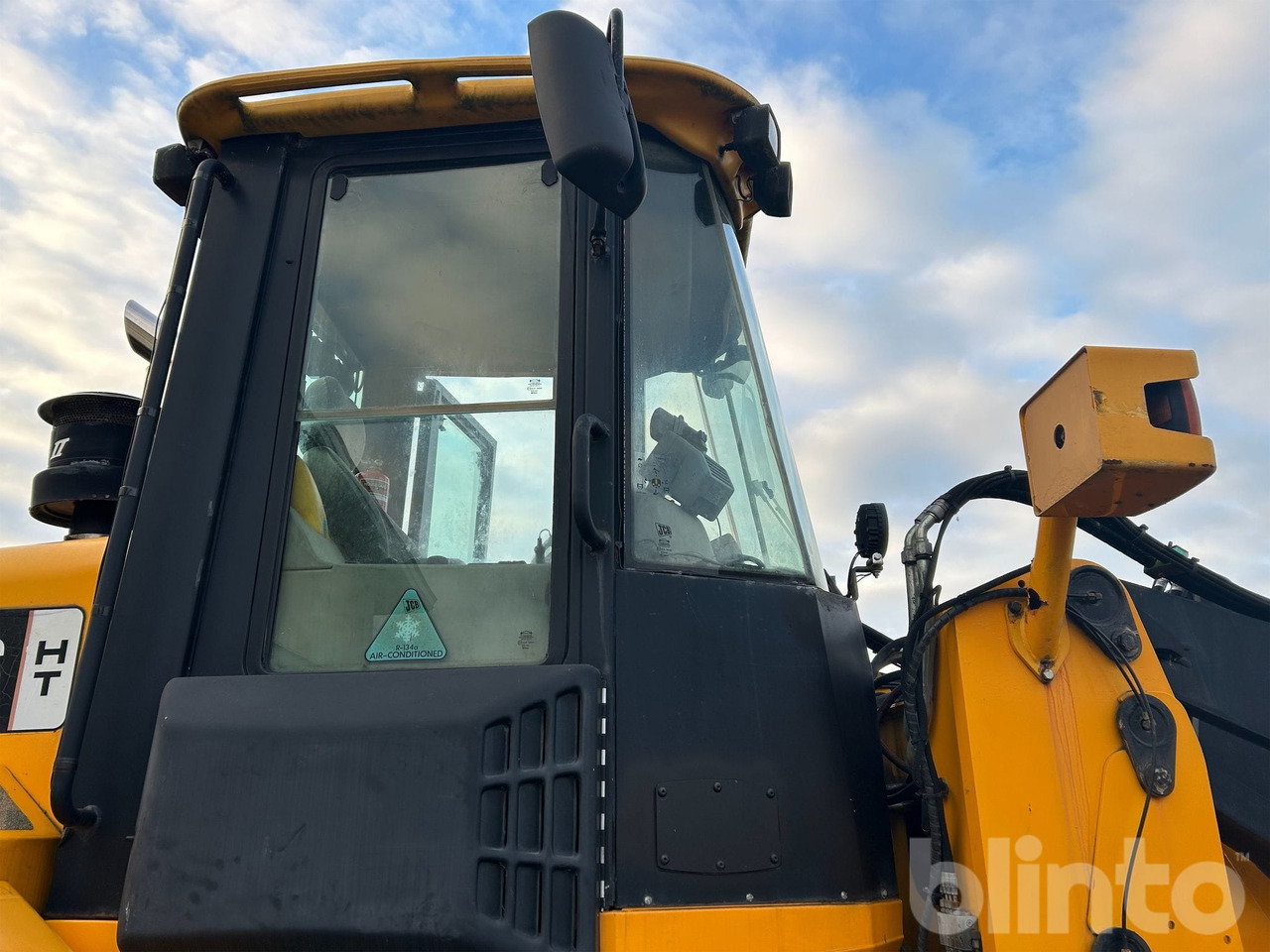Chargeuse sur pneus JCB 436