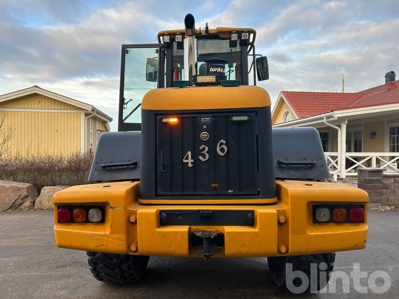 Chargeuse sur pneus JCB 436