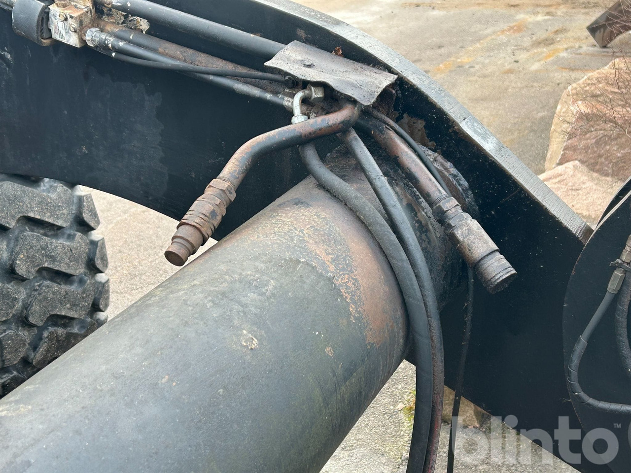 Chargeuse sur pneus JCB 436