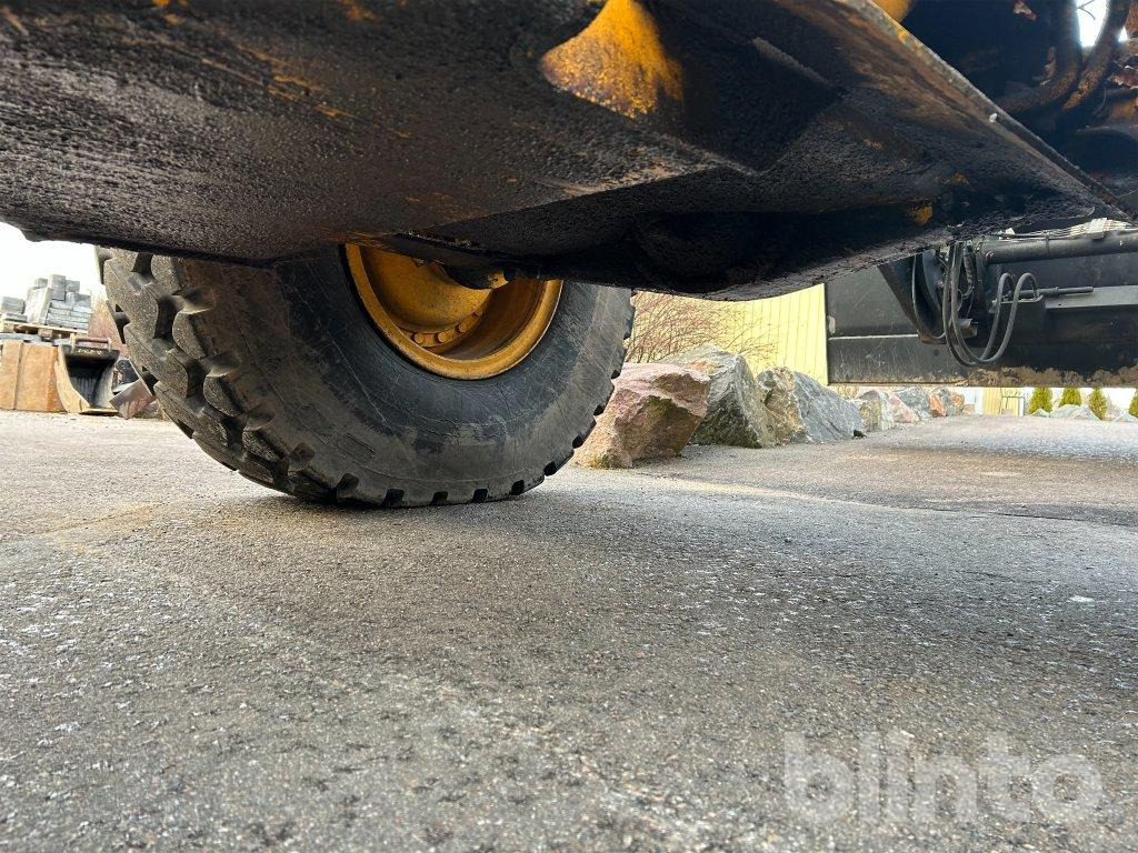 Chargeuse sur pneus JCB 436