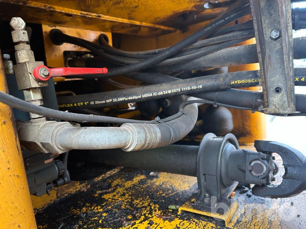 Chargeuse sur pneus JCB 436