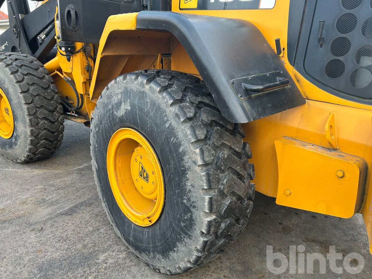 Chargeuse sur pneus JCB 436