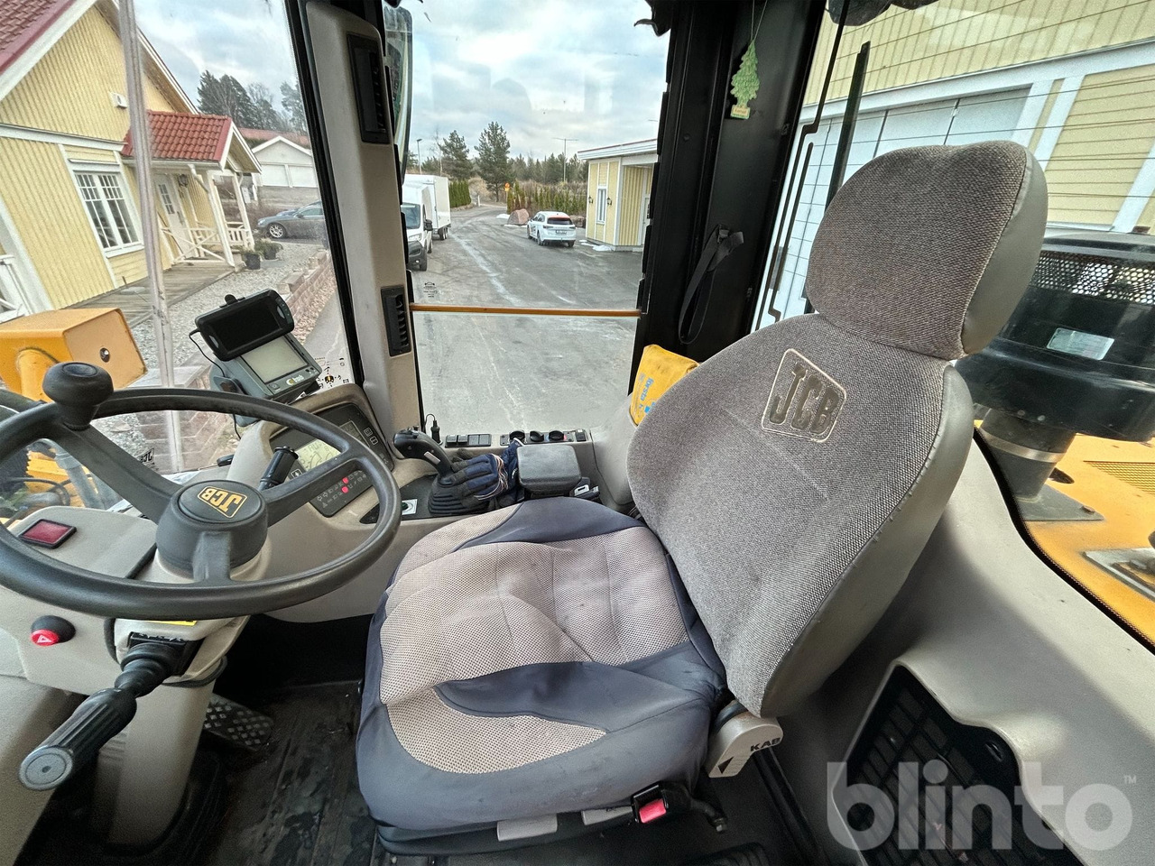 Chargeuse sur pneus JCB 436