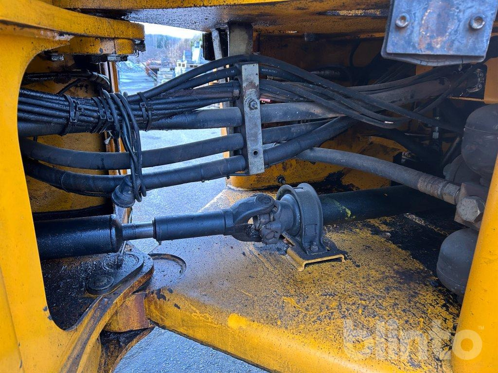 Chargeuse sur pneus JCB 436