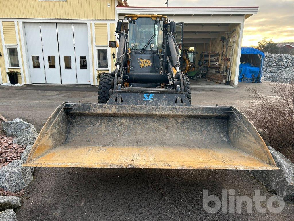 Chargeuse sur pneus JCB 436