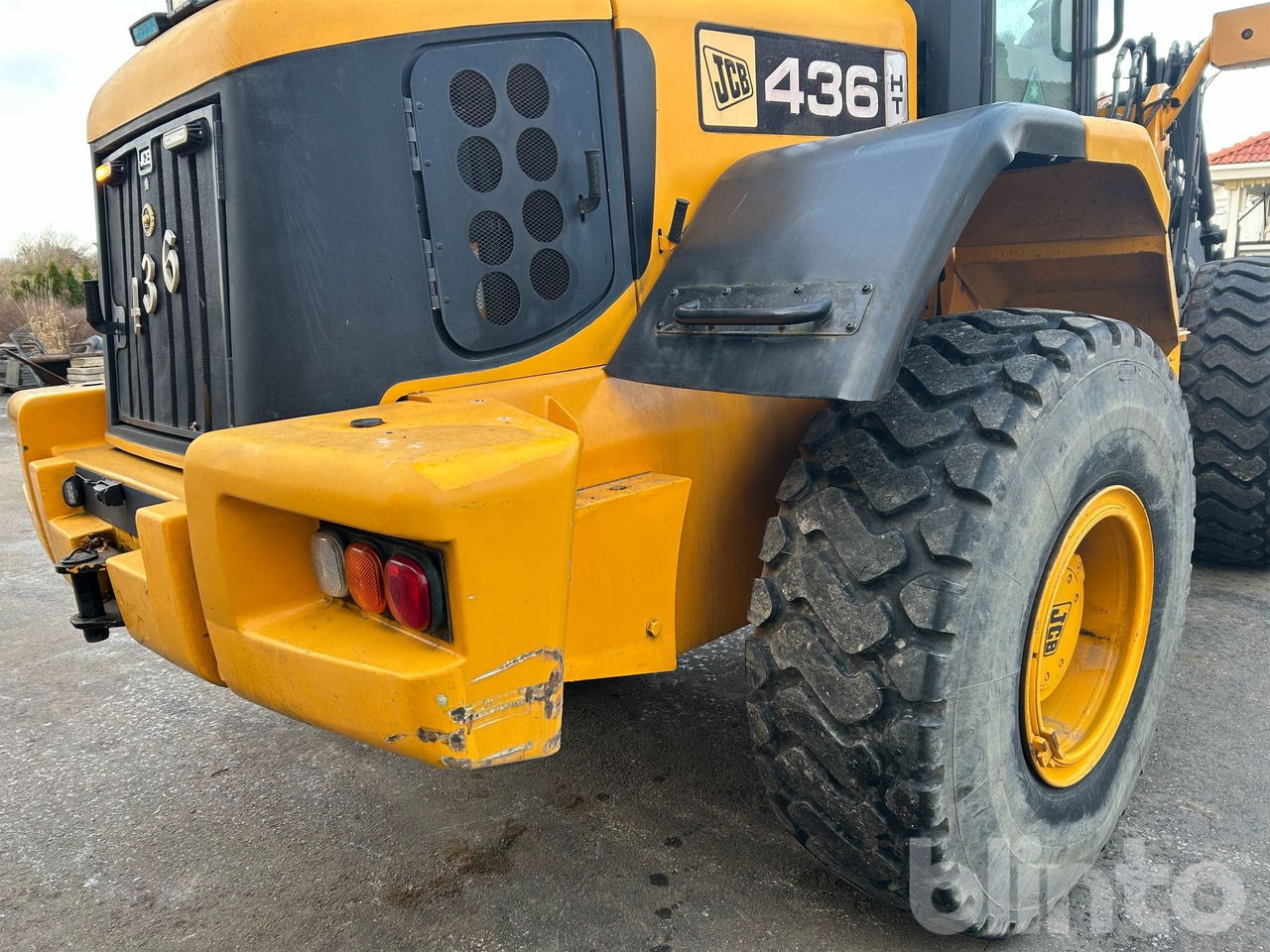Chargeuse sur pneus JCB 436
