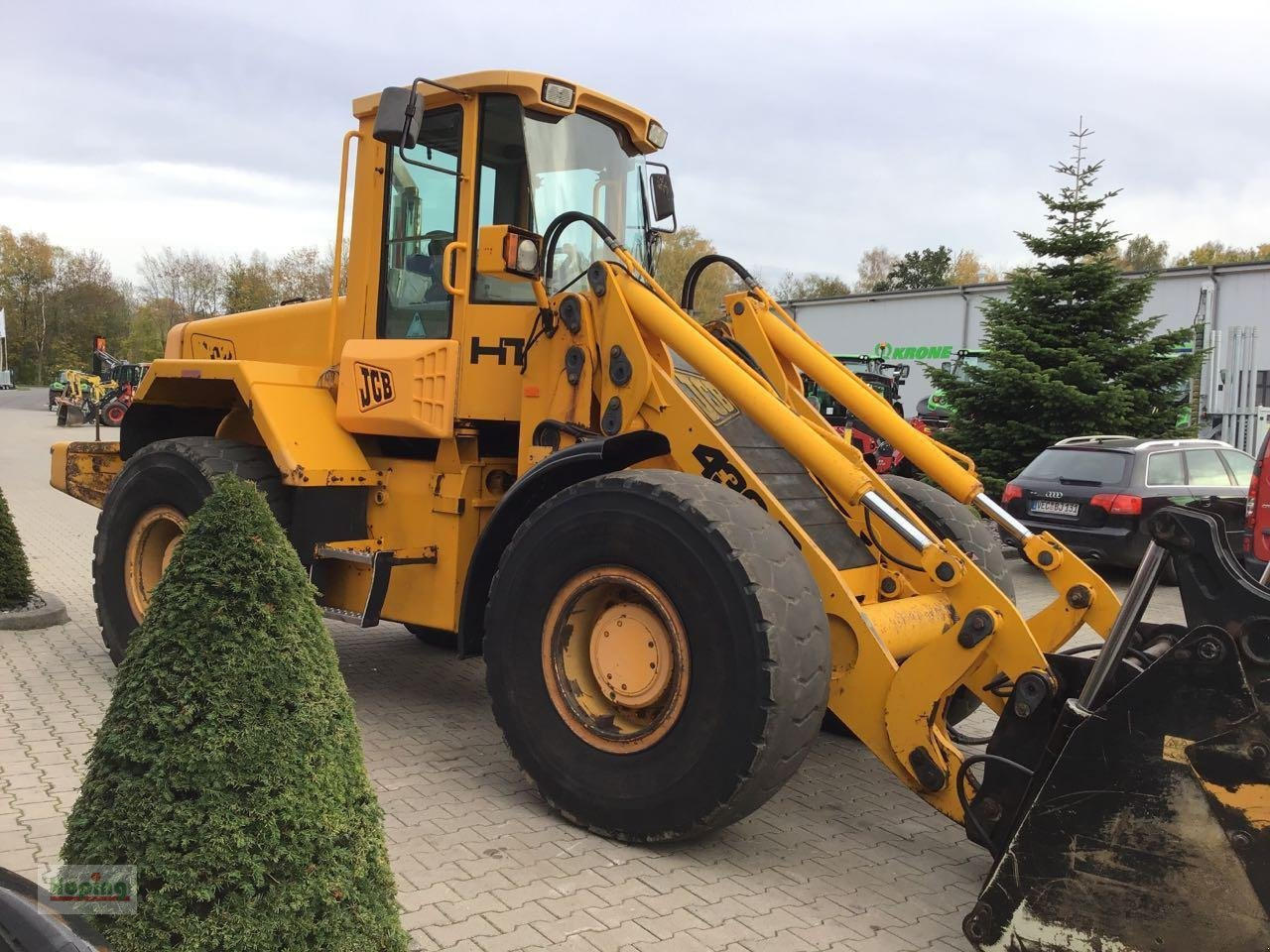 Chargeuse sur pneus JCB 436B
