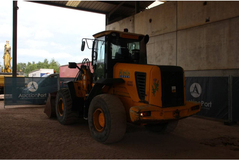 Chargeuse sur pneus JCB 436HT