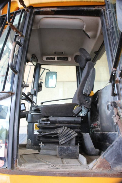 Chargeuse sur pneus JCB 436HT