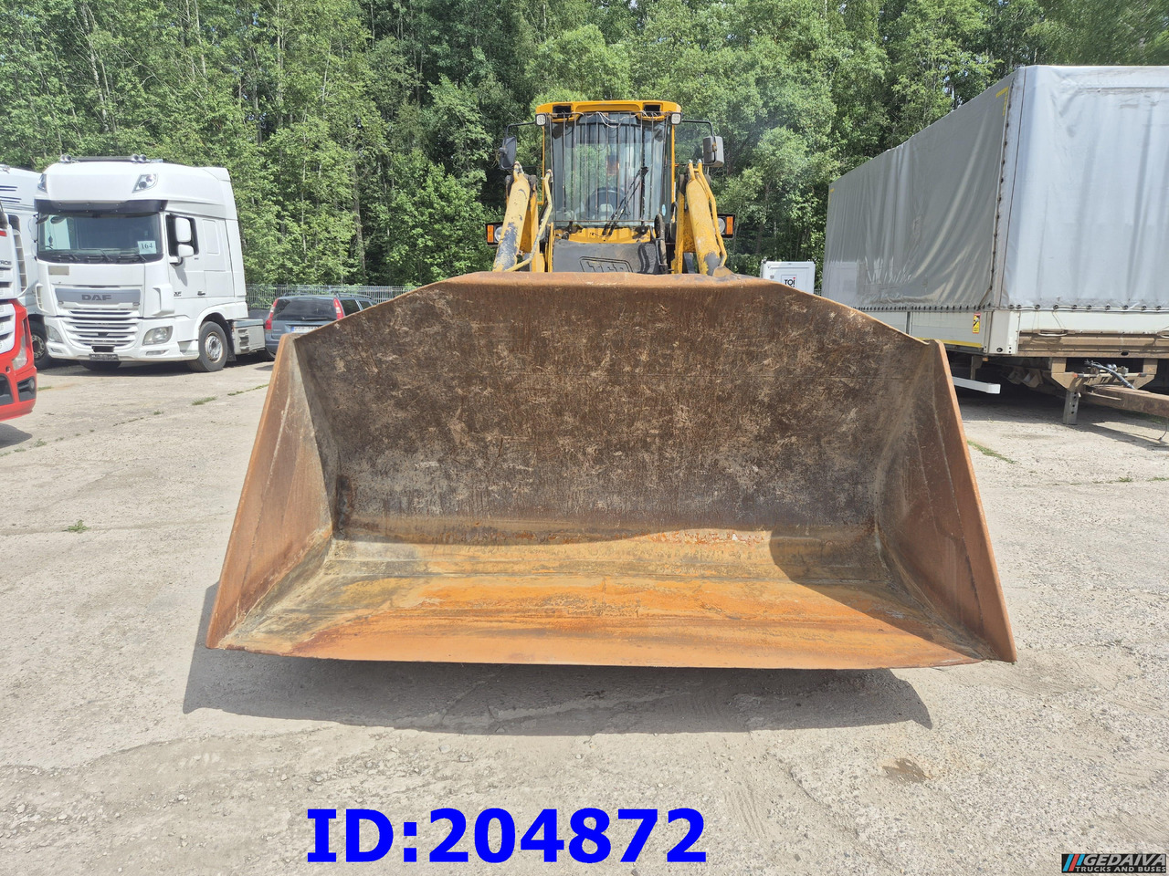 Chargeuse sur pneus JCB 436HT 4x4 / 300