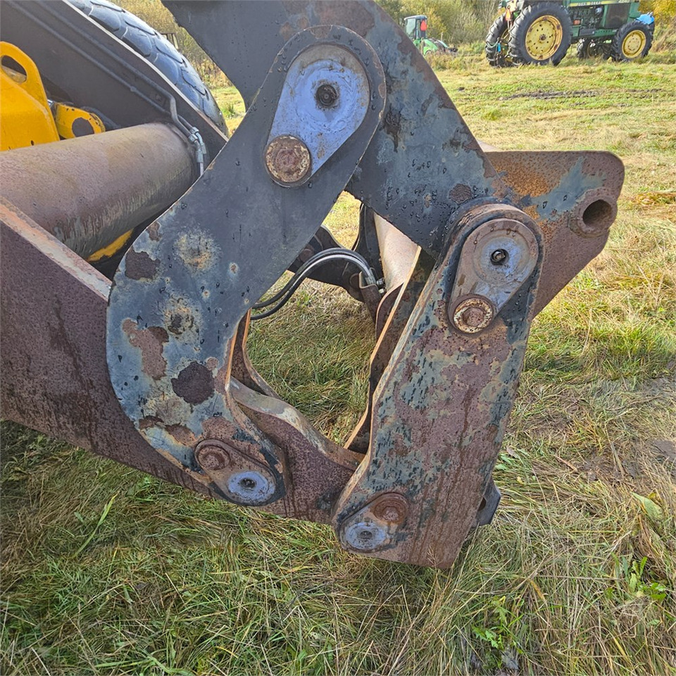 Chargeuse sur pneus JCB 436 HT