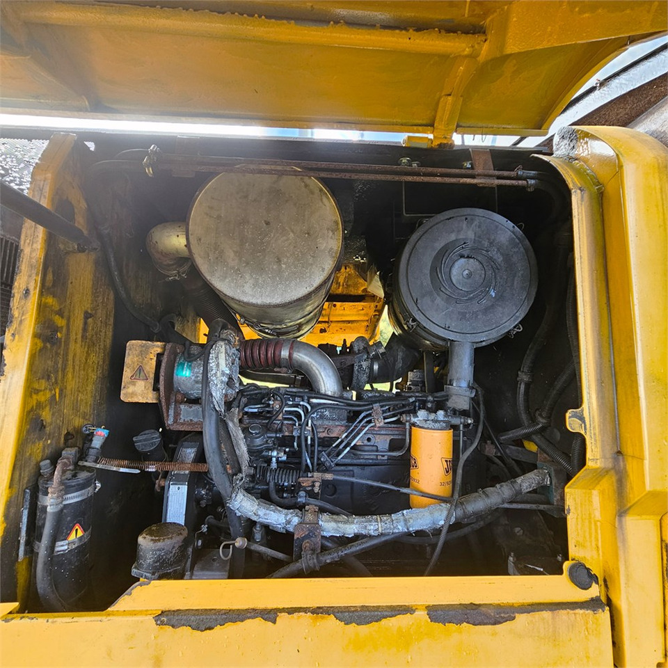 Chargeuse sur pneus JCB 436 HT