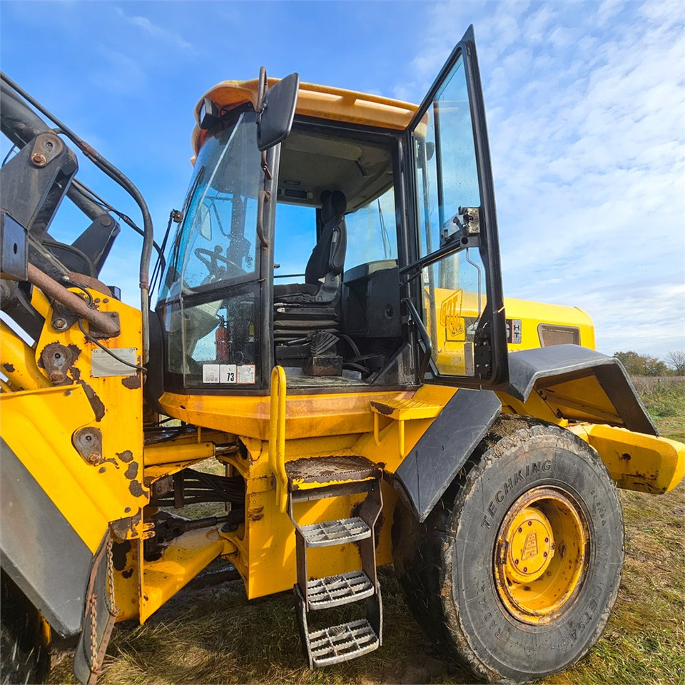 Chargeuse sur pneus JCB 436 HT