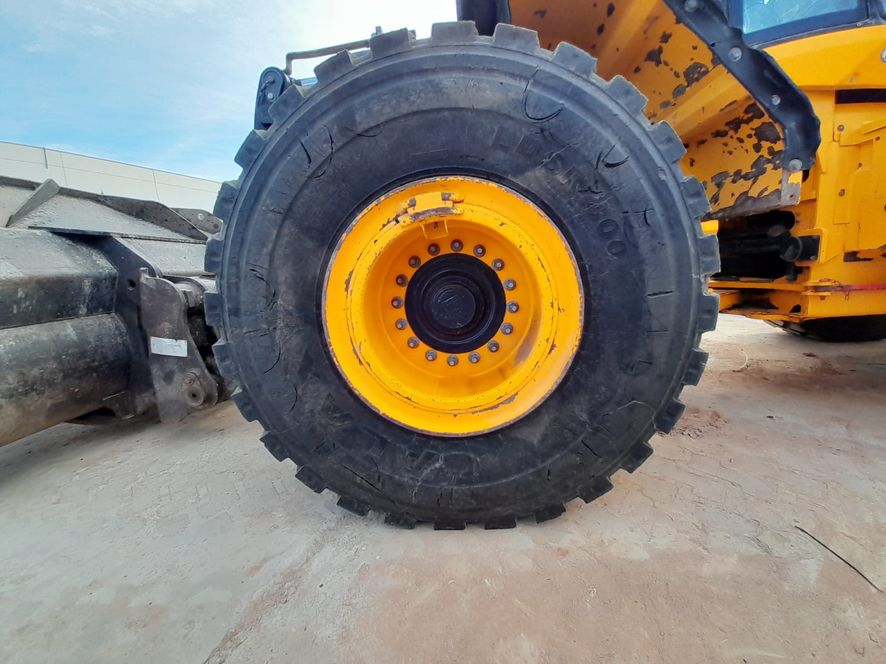 Chargeuse sur pneus JCB 457ZX