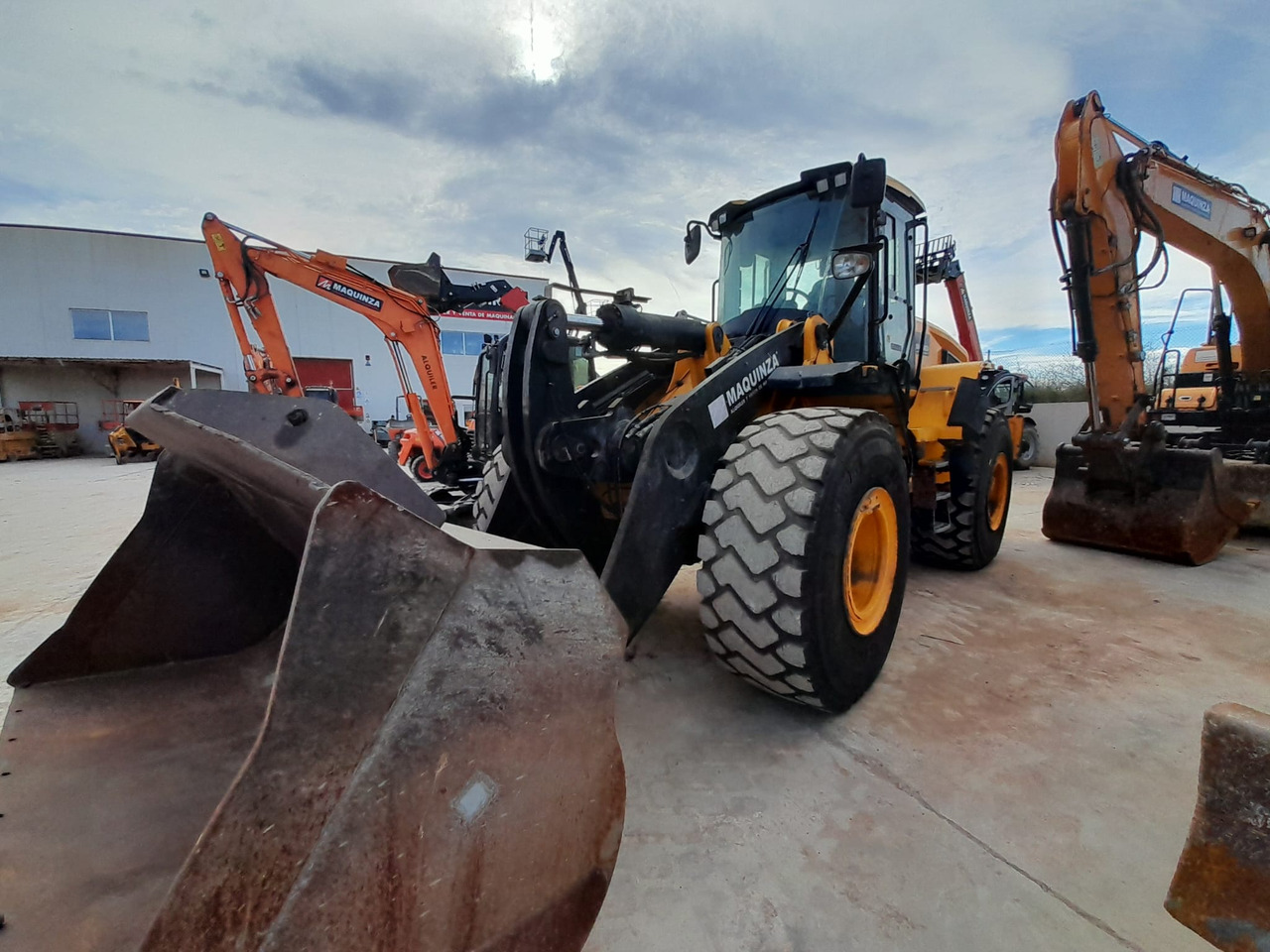 Chargeuse sur pneus JCB 457ZX