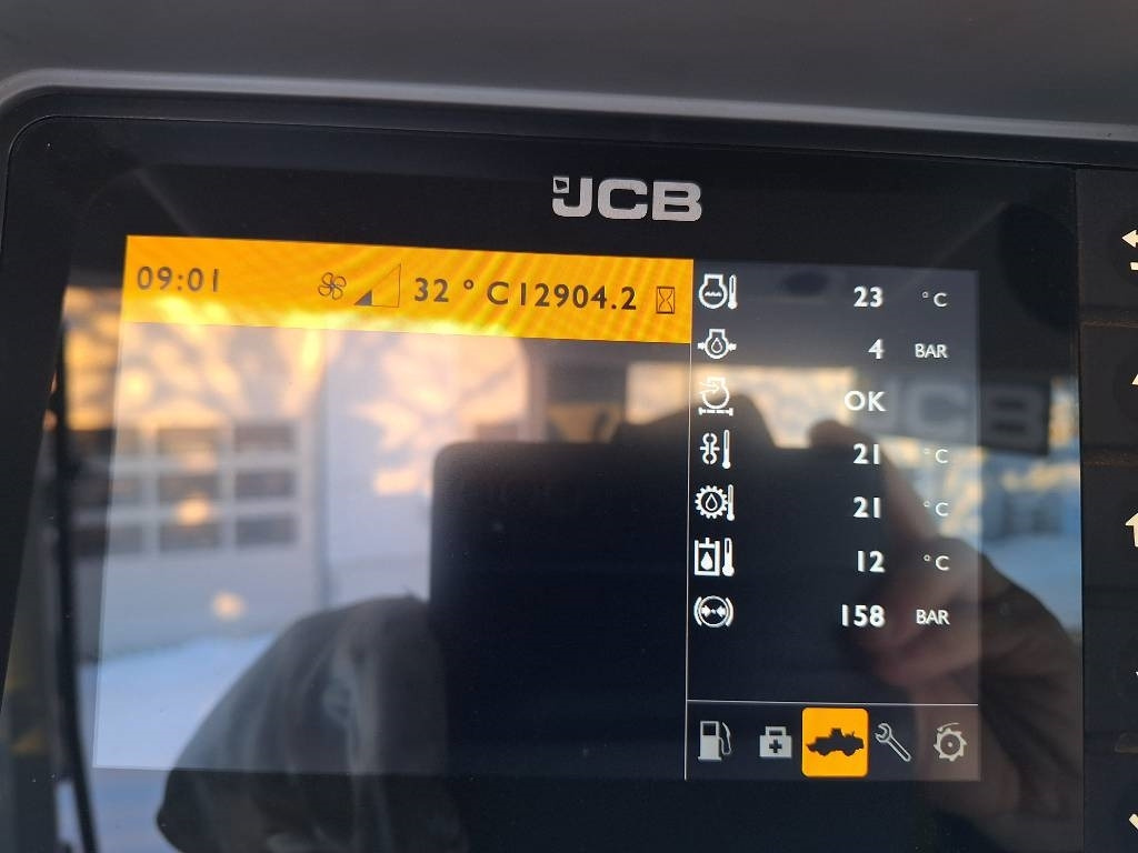 Chargeuse sur pneus JCB 457 ZX