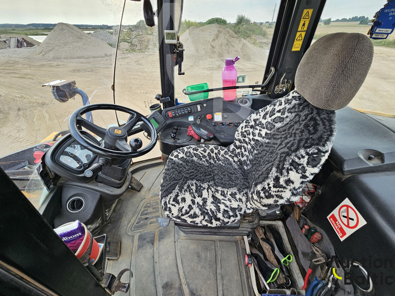 Chargeuse sur pneus JCB 457 ZX