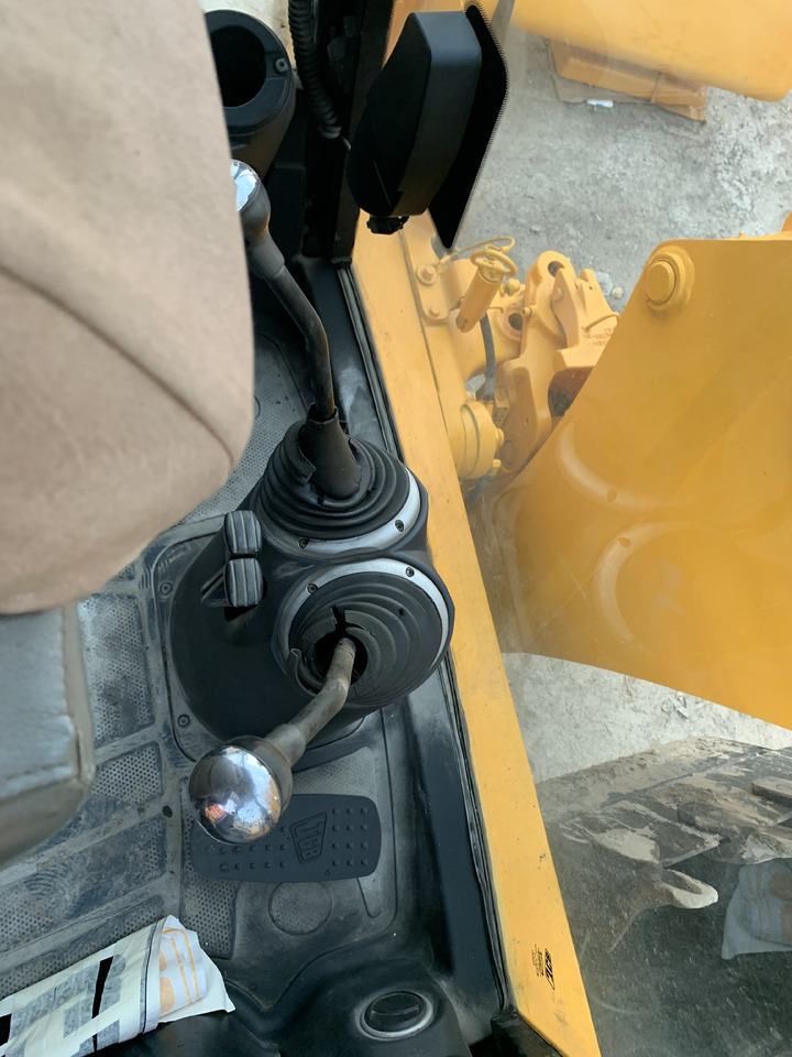Chargeuse sur pneus JCB 4CX