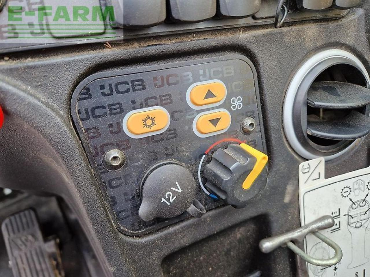 Chargeuse sur pneus JCB 536-70 agripro