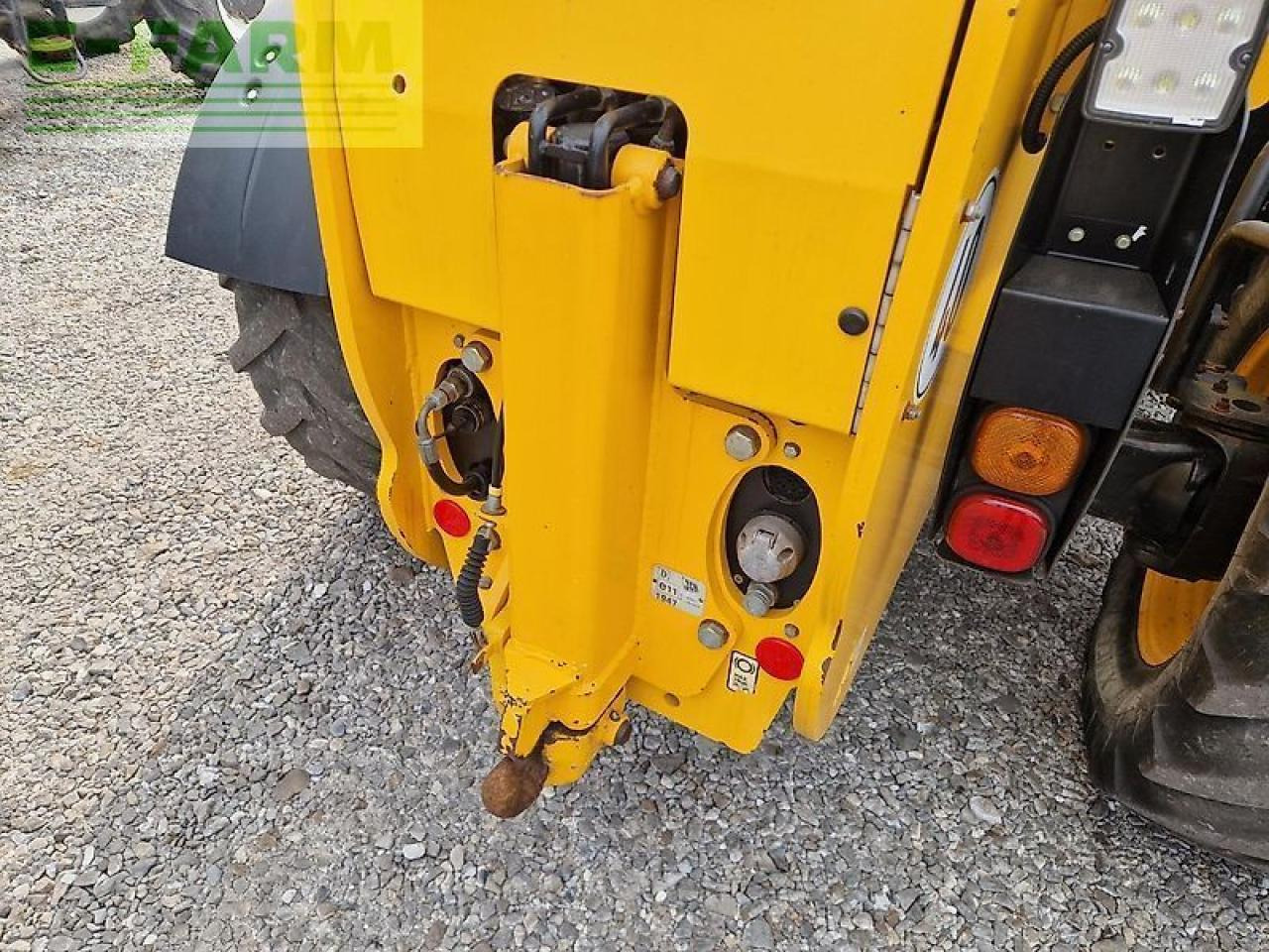 Chargeuse sur pneus JCB 536-70 agripro