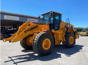 Chargeuse sur pneus JCB HL 960