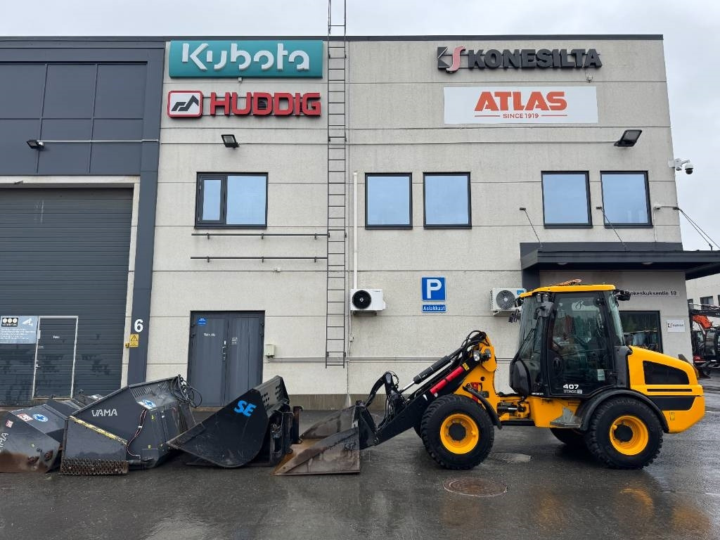 Chargeuse sur pneus JCB MYYTY! SOLD! 407 SV