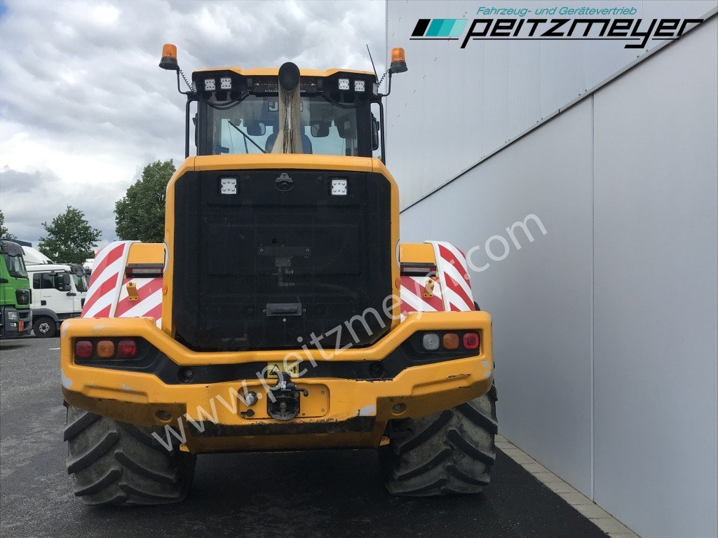 Chargeuse sur pneus JCB RADLADER 435 S
