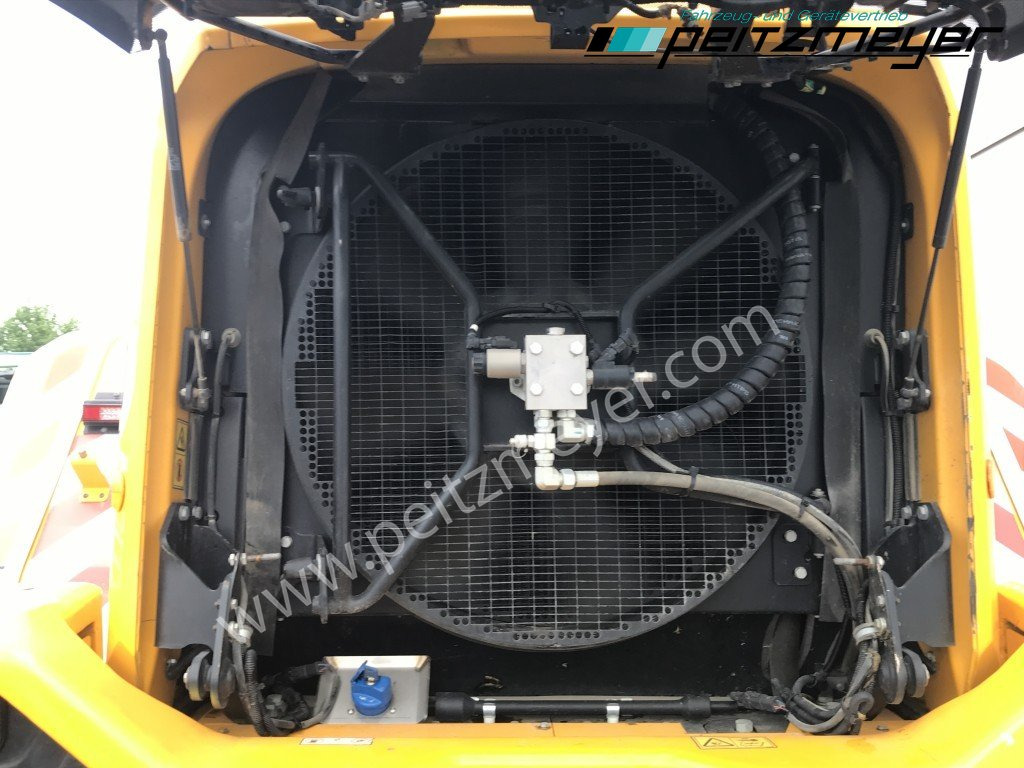 Chargeuse sur pneus JCB RADLADER 435 S