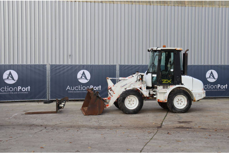 Chargeuse sur pneus JCB Santerne ZX