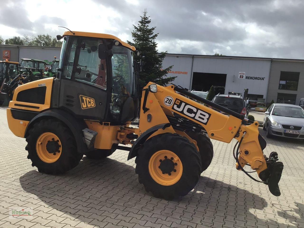 Chargeuse sur pneus JCB TM220