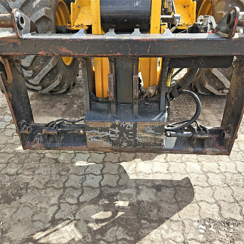 Chargeuse sur pneus JCB TM310