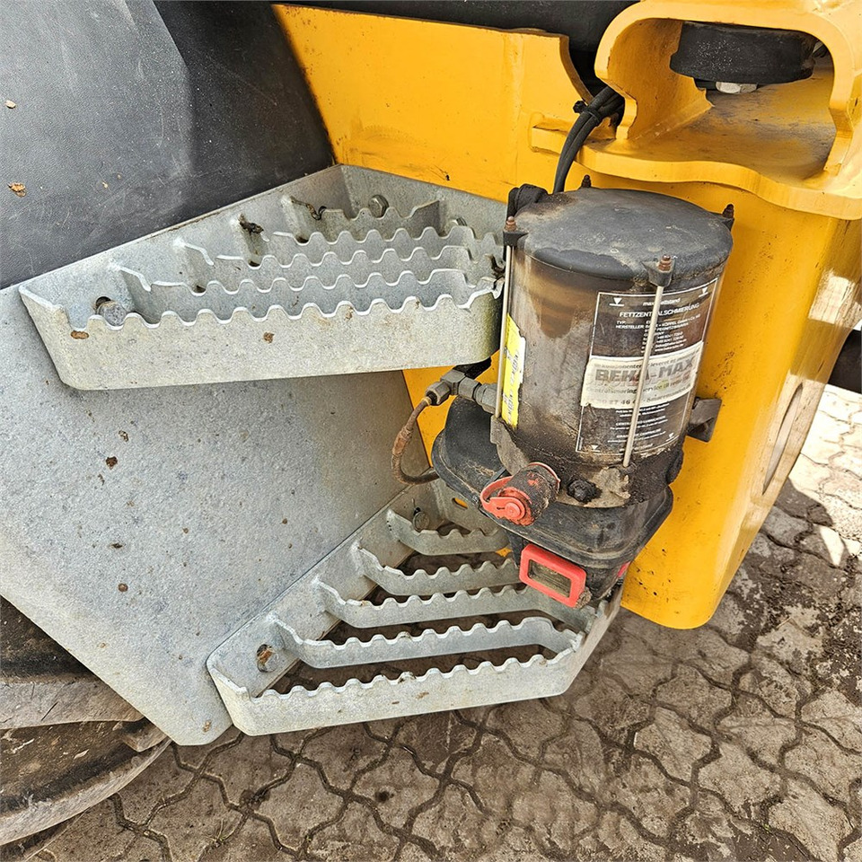 Chargeuse sur pneus JCB TM310