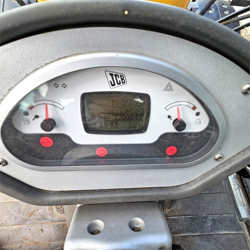 Chargeuse sur pneus JCB TM310