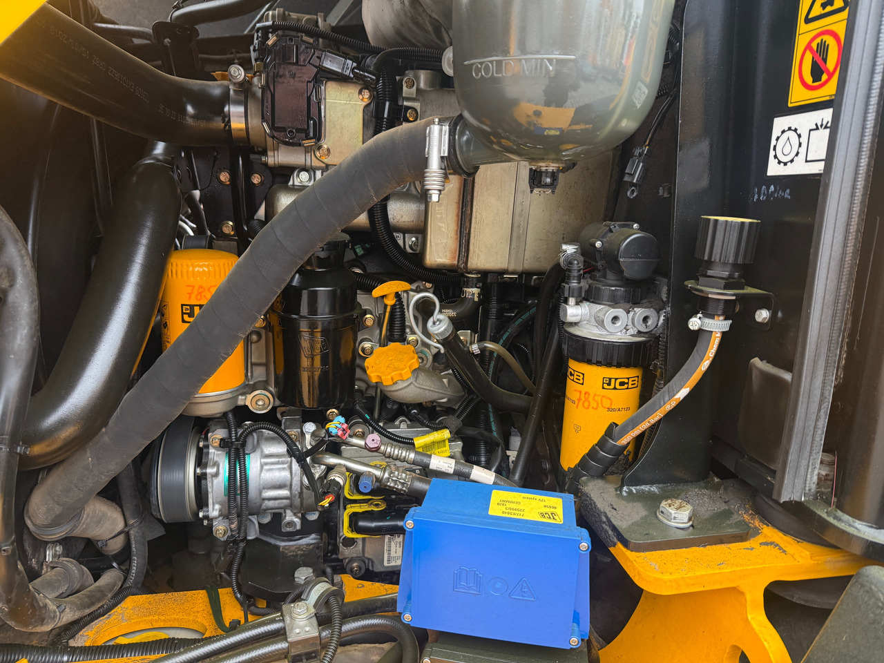 Chargeuse sur pneus JCB TM320S Teleskopradlader SW