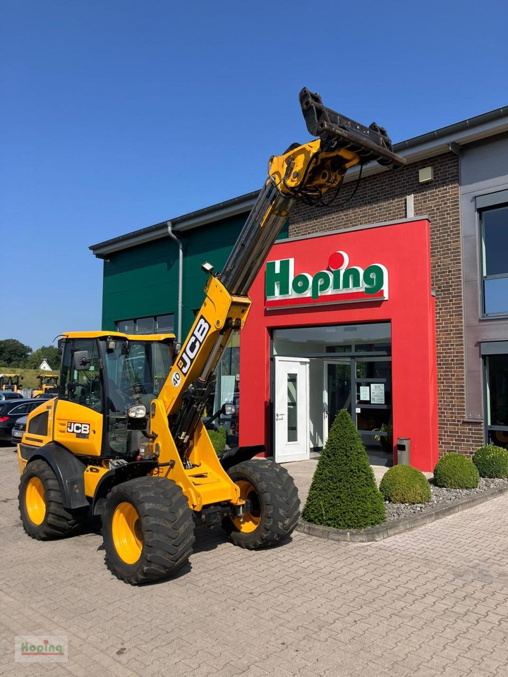 Chargeuse sur pneus JCB TM 220