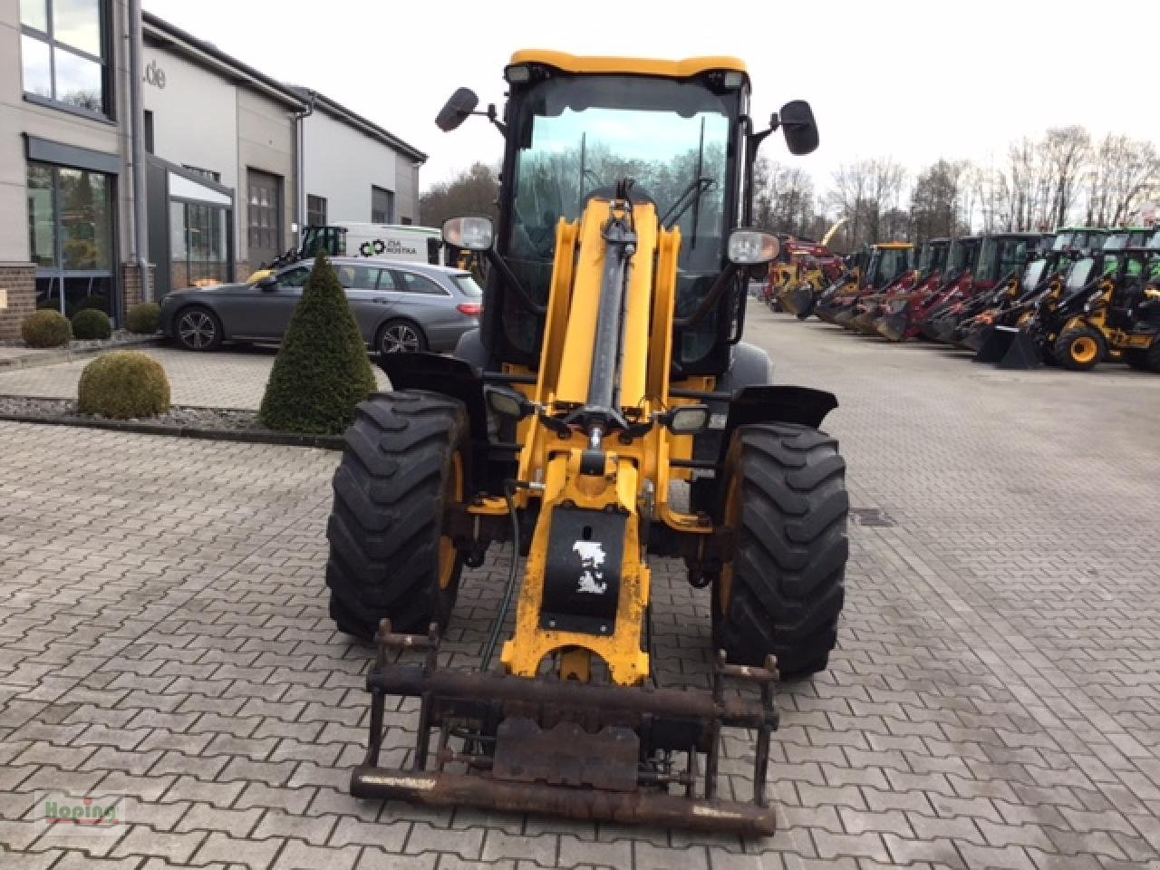 Chargeuse sur pneus JCB TM 220