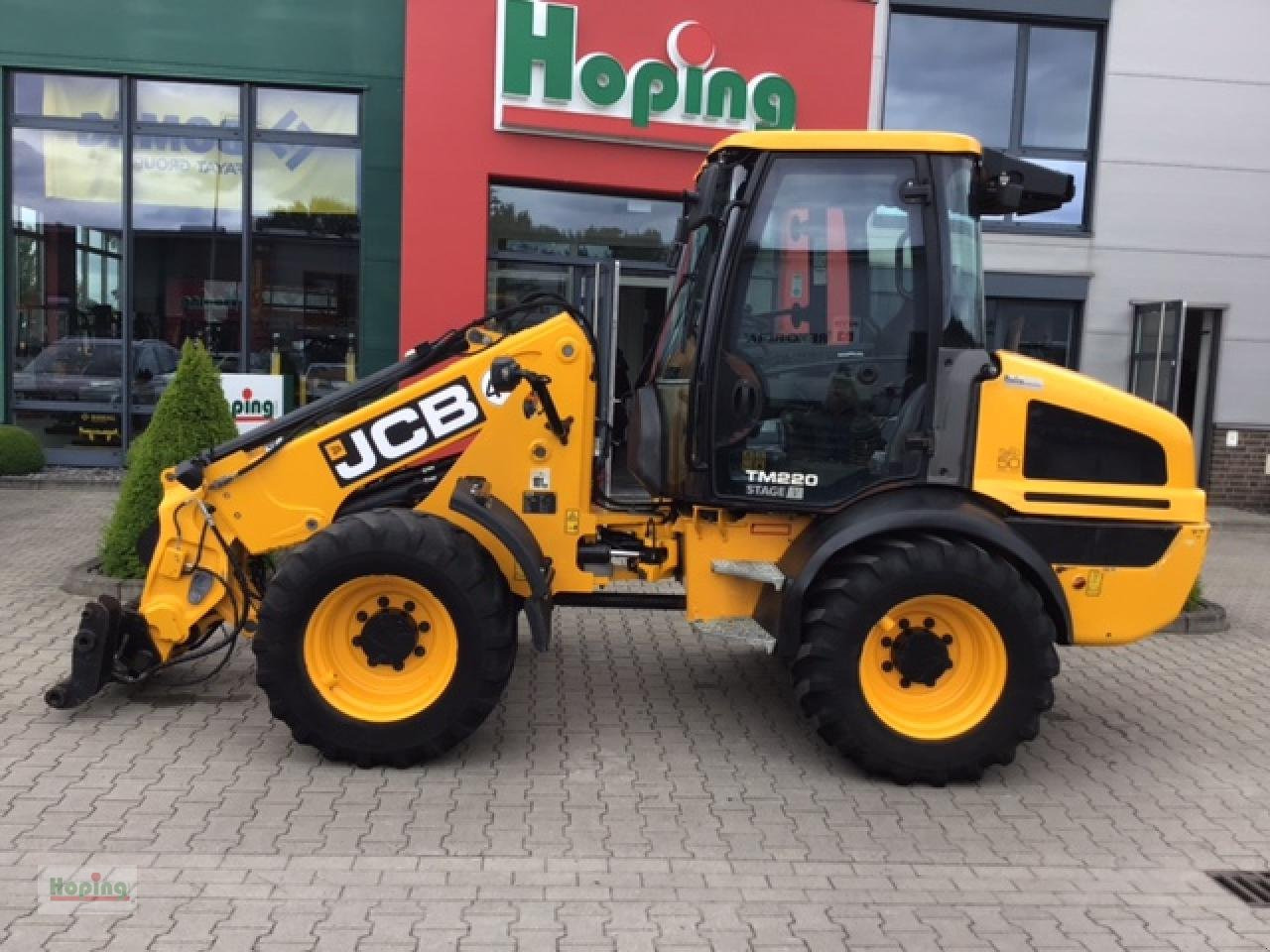 Chargeuse sur pneus JCB TM 220