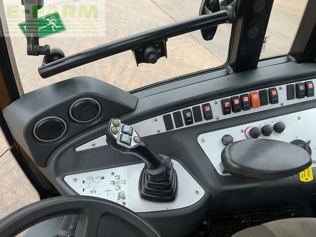 Chargeuse sur pneus JCB tm220 agri telehandler (st25185)