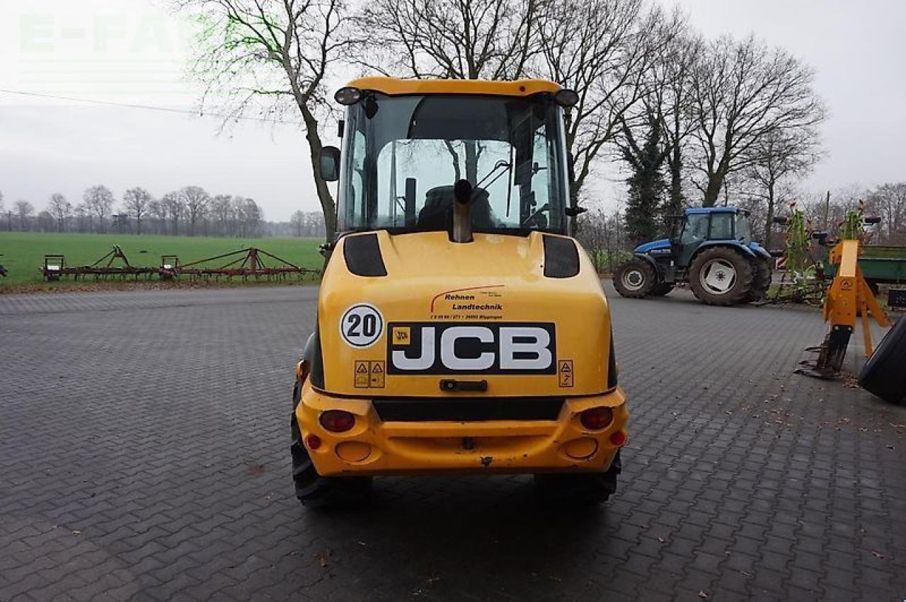 Chargeuse sur pneus JCB tm 180 teleskopradlader