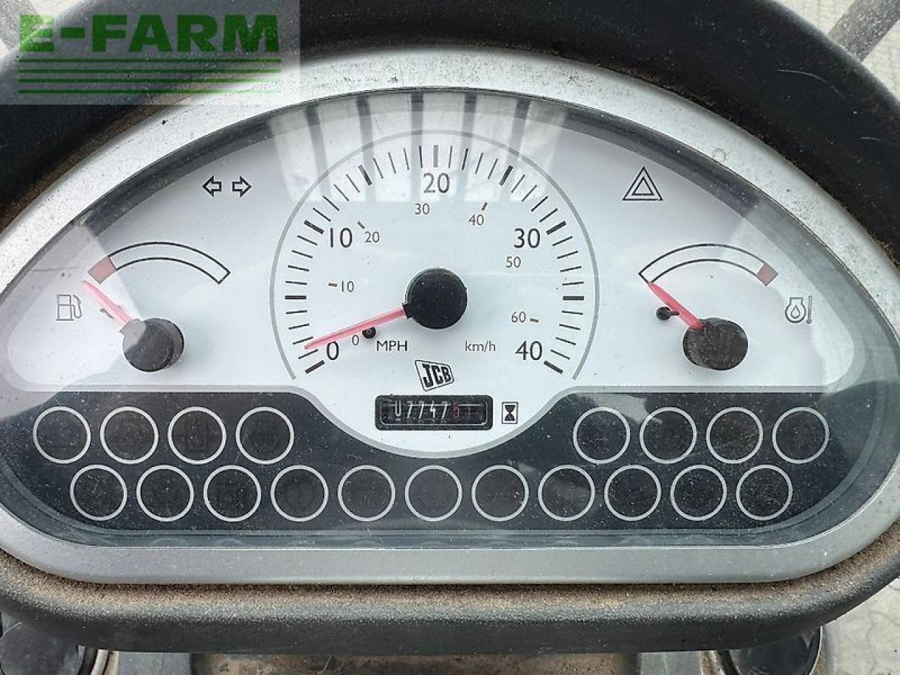 Chargeuse sur pneus JCB tm 220 agri tele