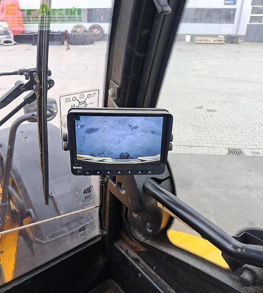Chargeuse sur pneus JCB tm 320s