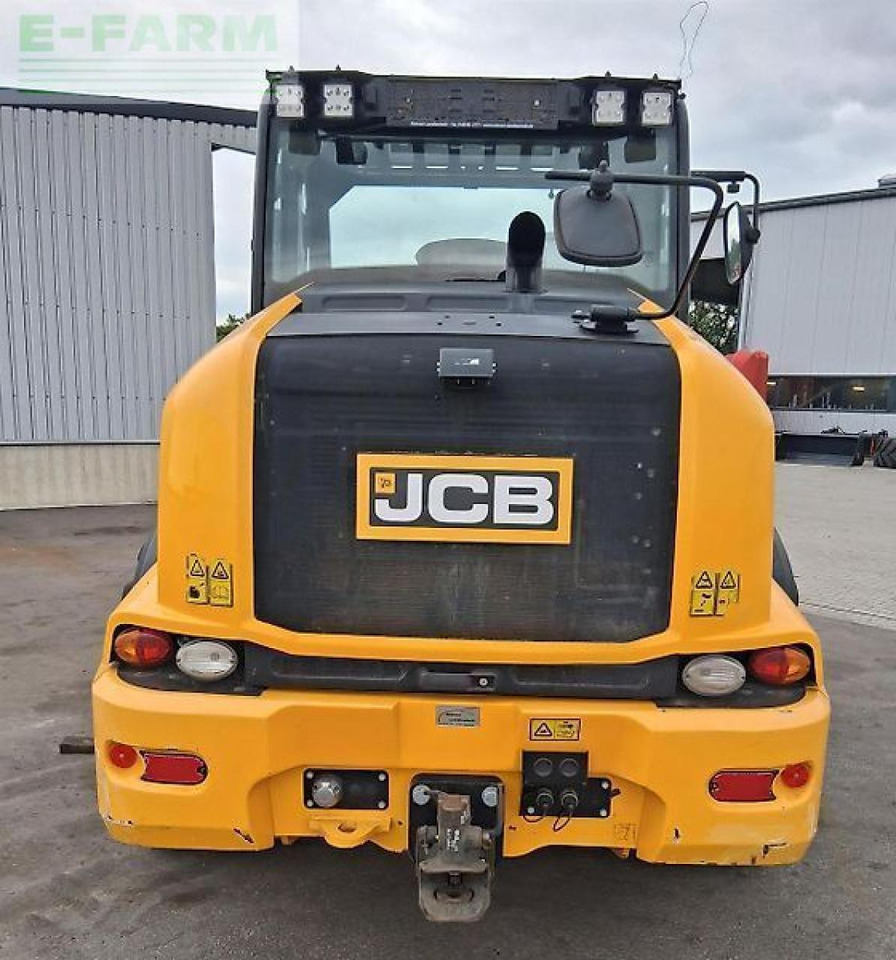 Chargeuse sur pneus JCB tm 320s
