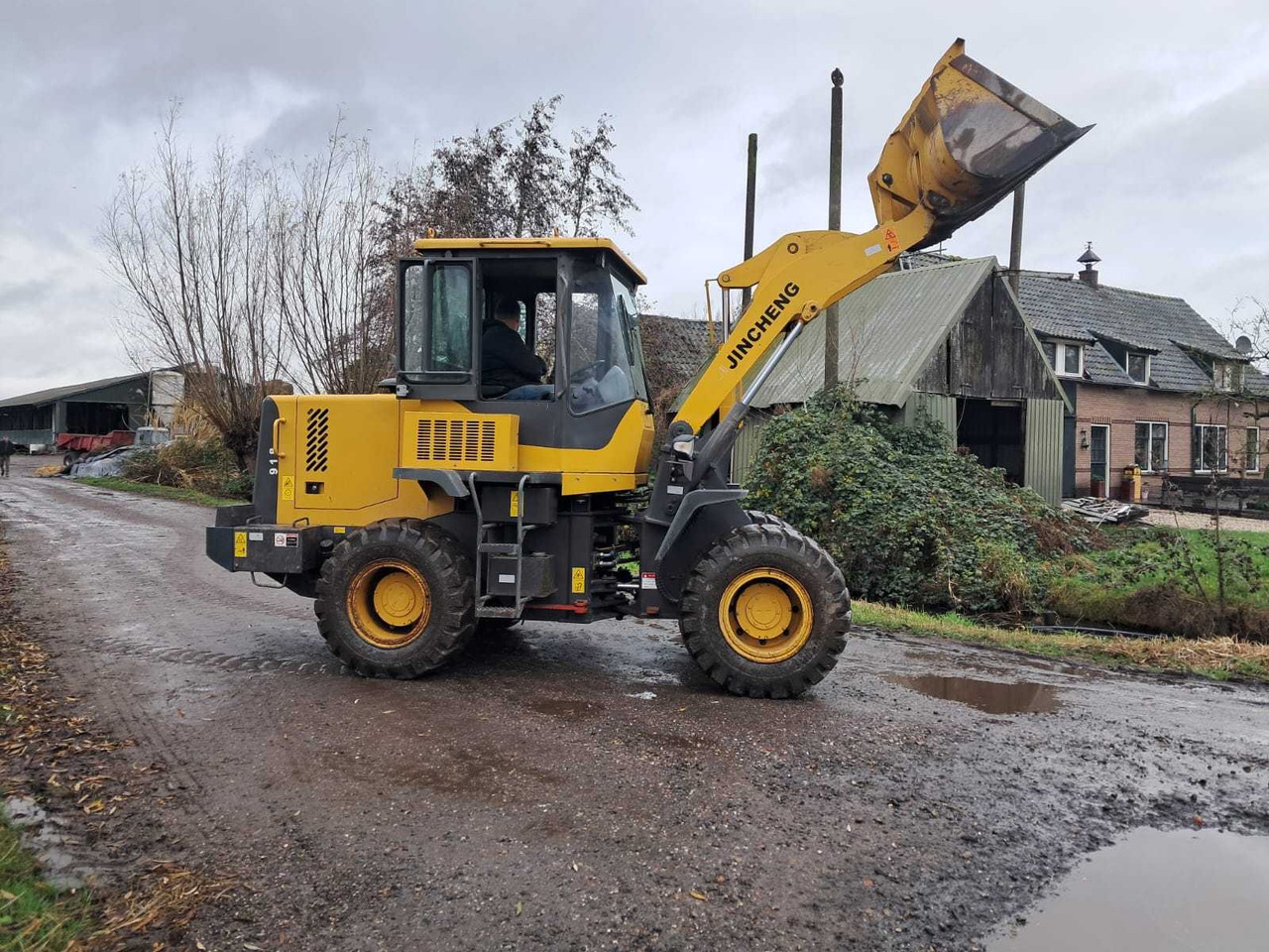 Chargeuse sur pneus JINCHENG 918 SHOVEL