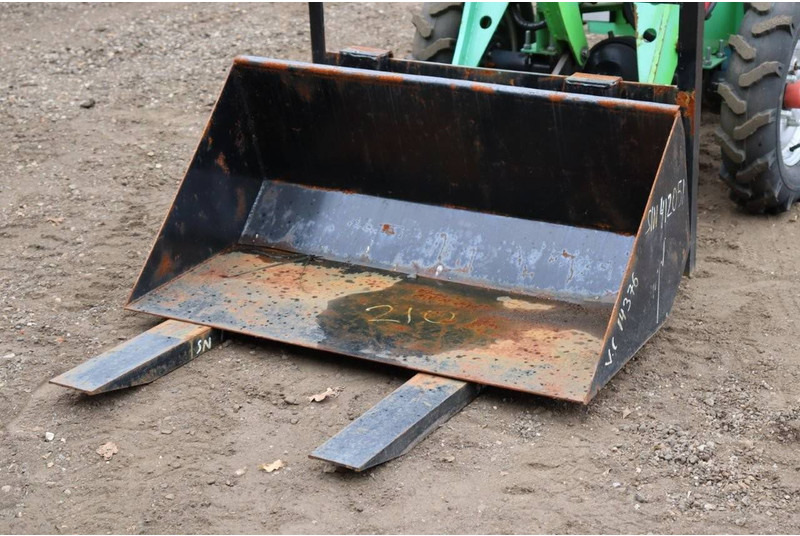 Chargeuse sur pneus JPC EL16