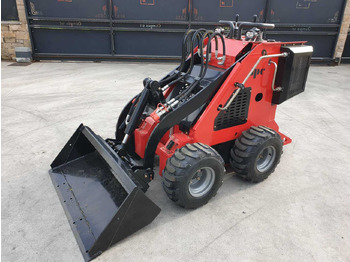 Chargeuse sur pneus  JPC HT320 SKID STEER LOADER