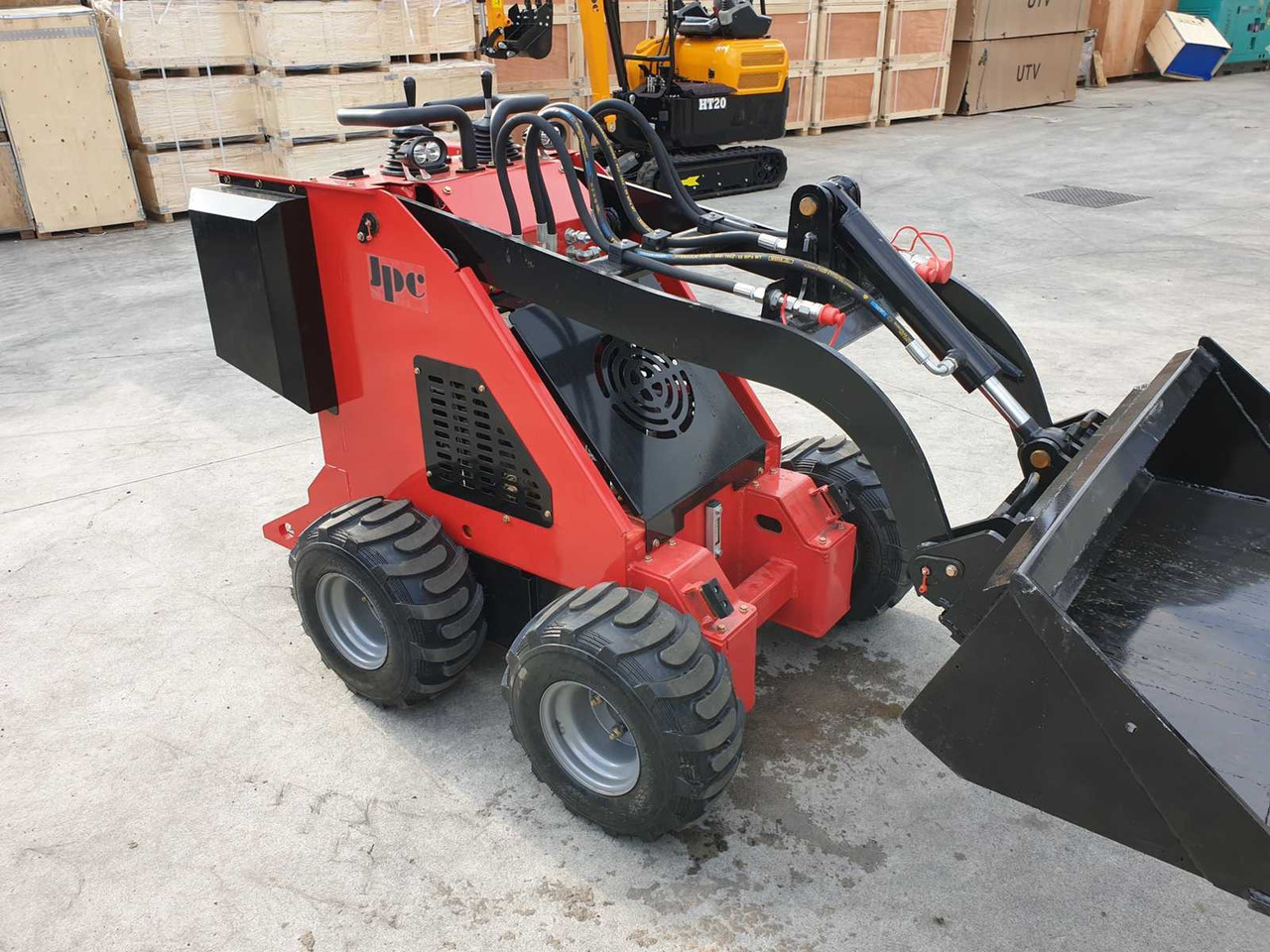 Chargeuse sur pneus JPC HT320 SKID STEER LOADER